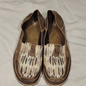 Ariat Brown and Pink Flats Slip-On Loafers